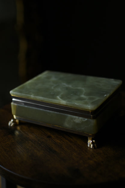 Vintage Green Onyx And Brass Jewellery /Trinket Box With Claw Feet